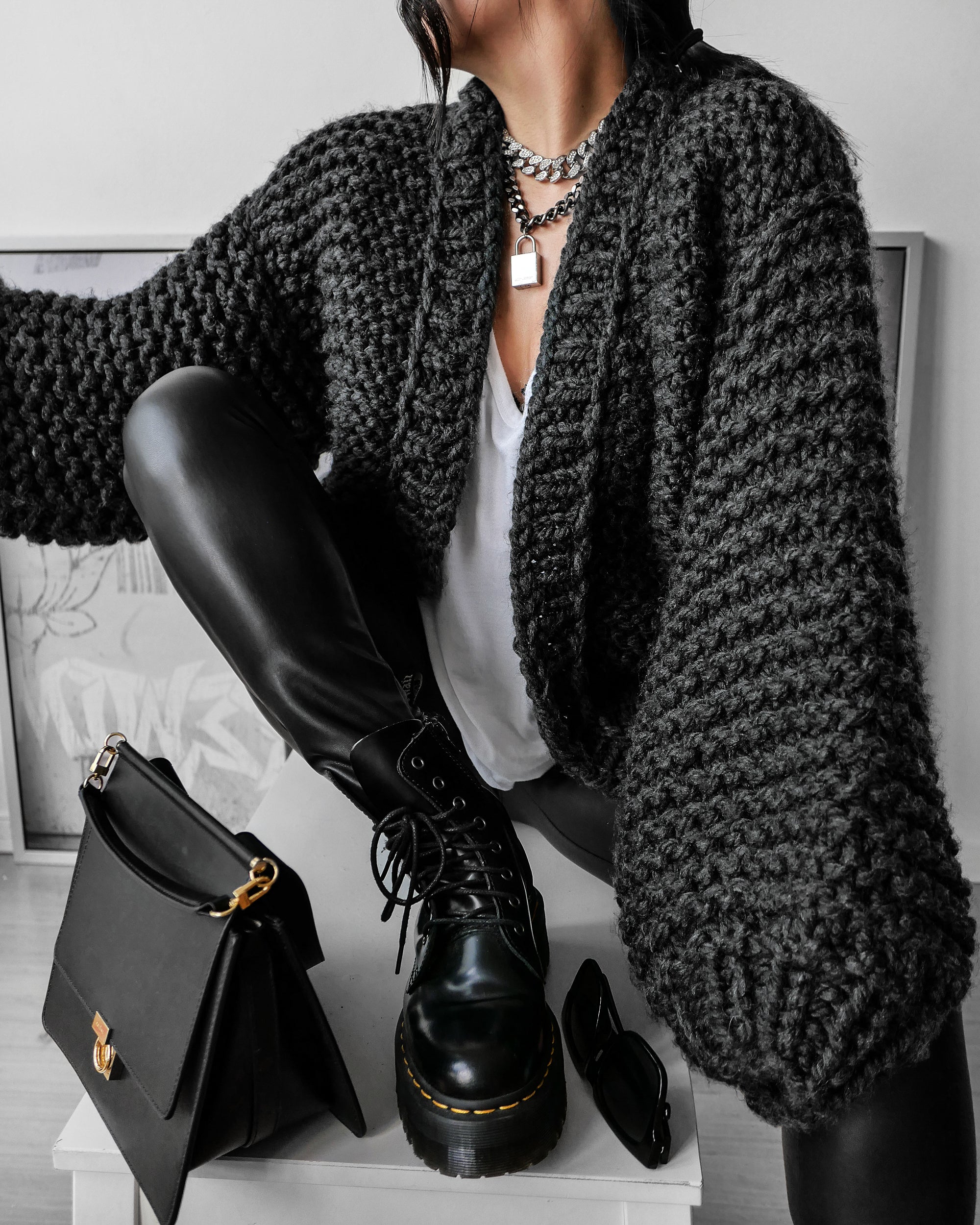#color_dark grey