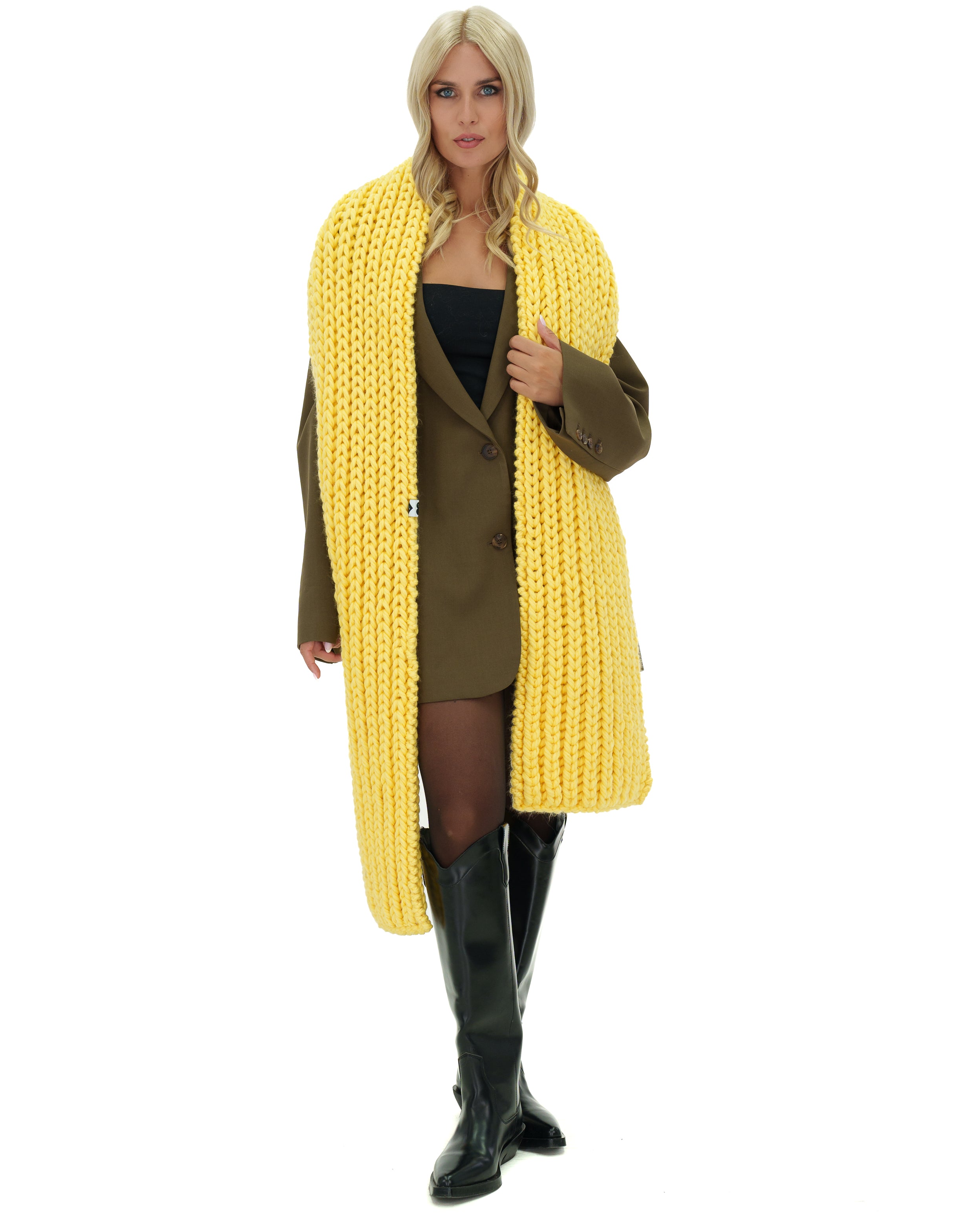 #color_pastel yellow