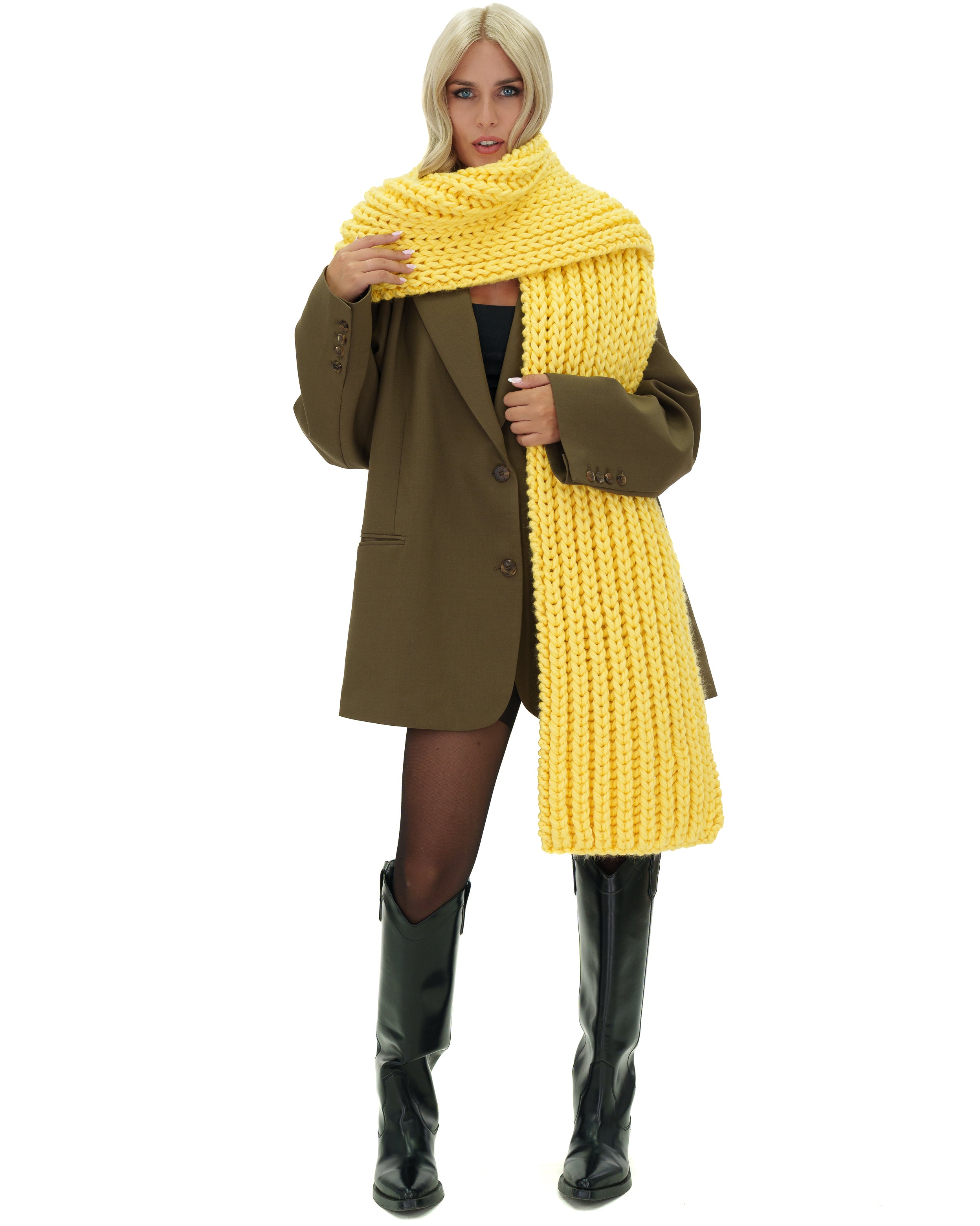 #color_pastel yellow