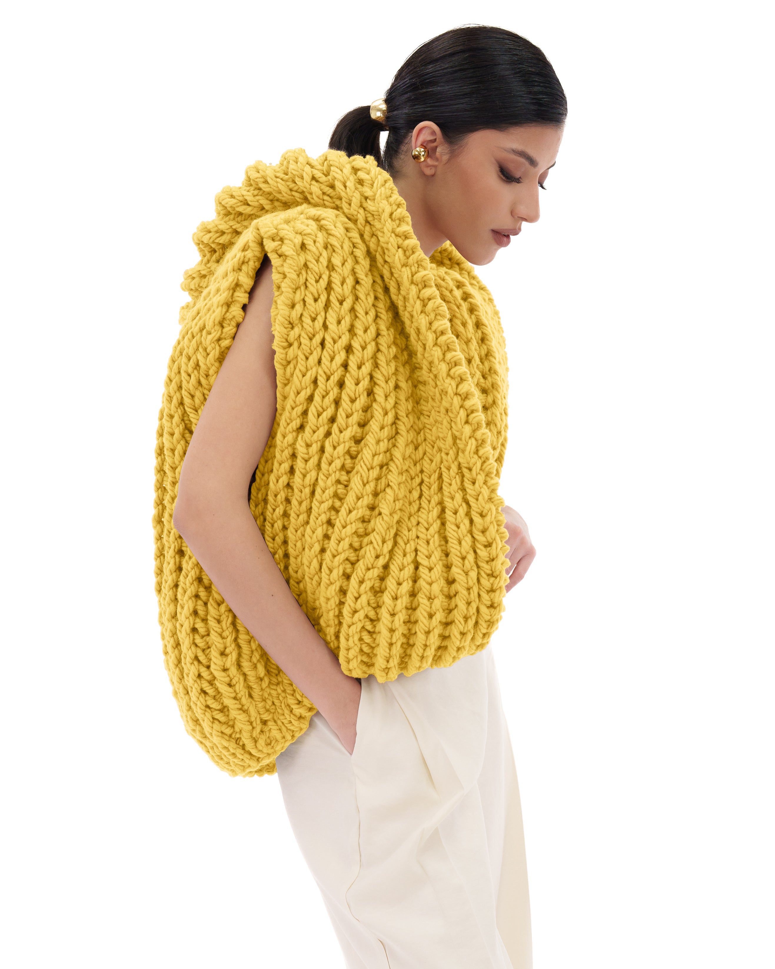 #color_pastel yellow