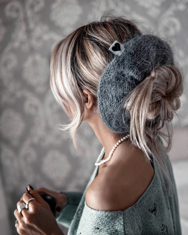 #darkgrey