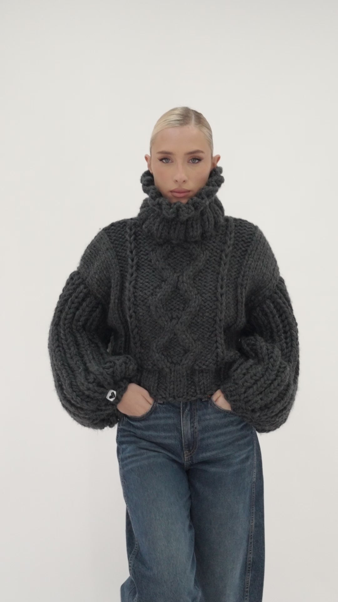 #color_dark grey
