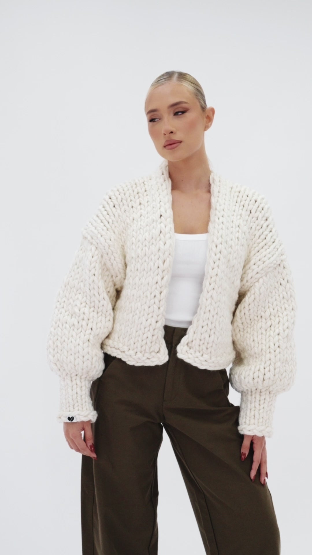 #color_off white